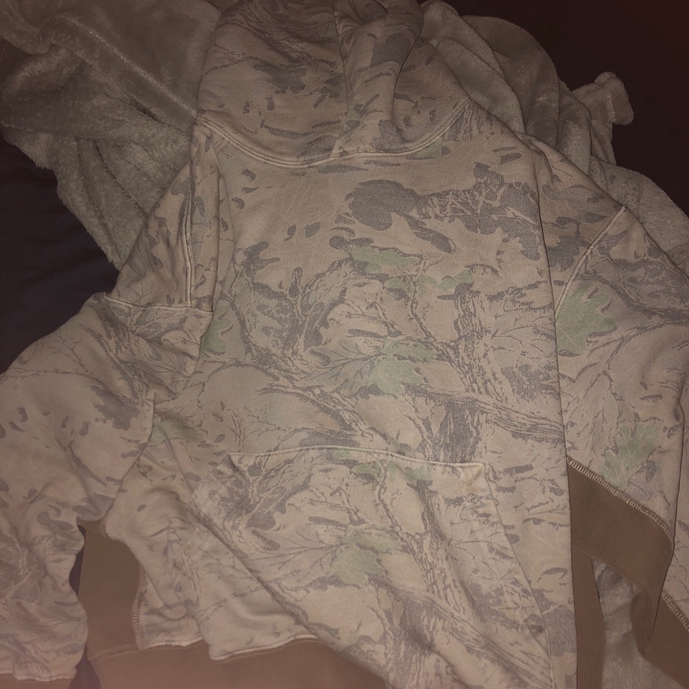 Yeezy season 4 camo hoodie